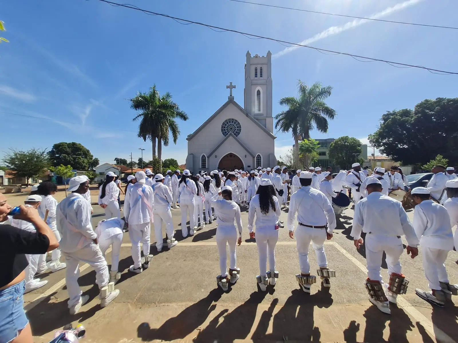 Deputado Lucas Lasmar e Sávio Souza Cruz fortalecem o Congado de Abaeté