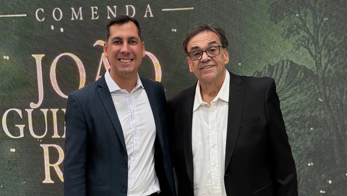 Deputado Lucas Lasmar participa da entrega da Comenda João Guimarães Rosa e destaca valorização do Caminho da Boiada em Curvelo
