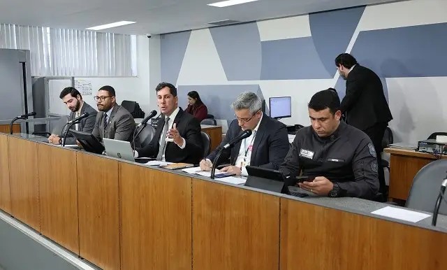 Deputado Lucas Lasmar cobra melhorias para o Pres&iacute;dio de Conselheiro Lafaiete